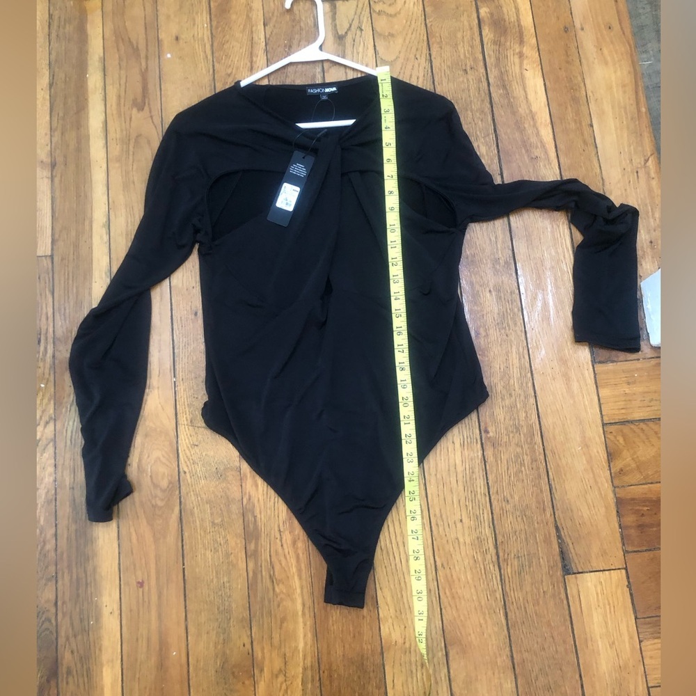 Fashion Nova-Black Long Sleeve Twist Front Cutout Bodysuit - Picture 9 of 10